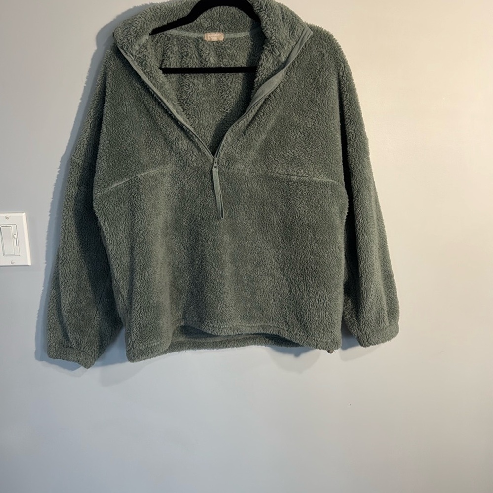 Sherpa Gray Fleece Pullover